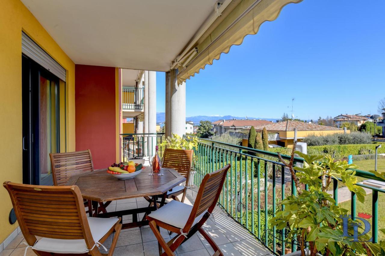 Desenzanoloft Official Partner Marriott Homes & Villas -Butterfly And 5 Pools Family Apartment Desenzano del Garda Exterior photo