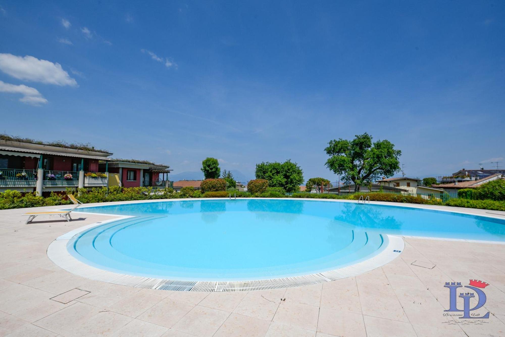 Desenzanoloft Official Partner Marriott Homes & Villas -Butterfly And 5 Pools Family Apartment Desenzano del Garda Exterior photo