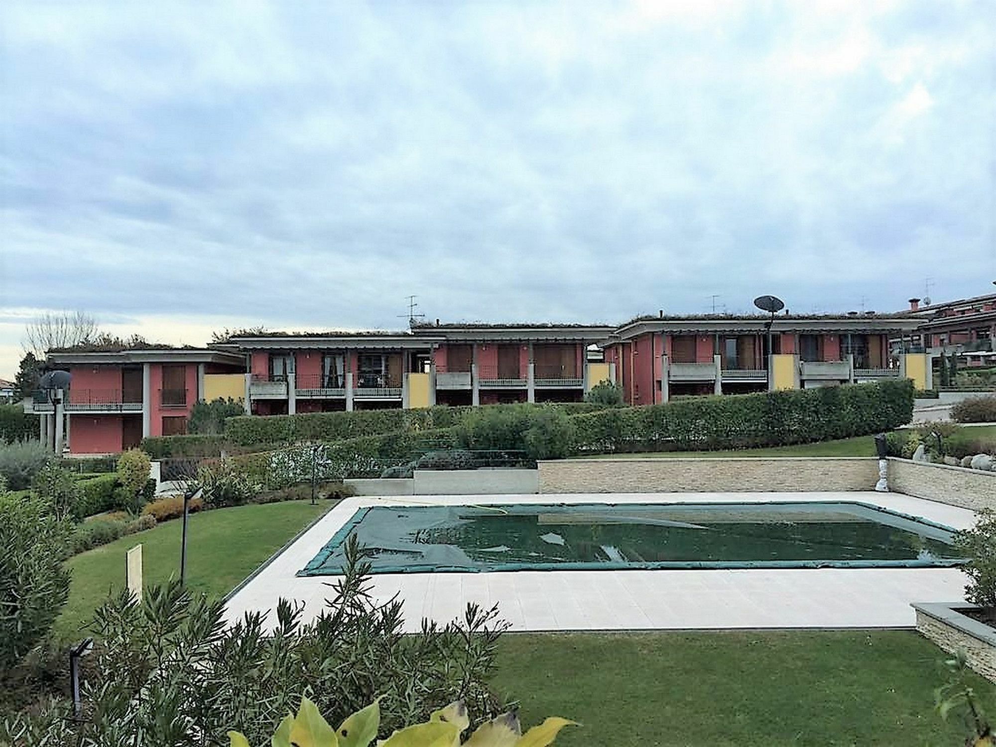 Desenzanoloft Official Partner Marriott Homes & Villas -Butterfly And 5 Pools Family Apartment Desenzano del Garda Exterior photo